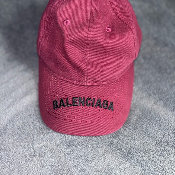 Balenciaga Fuchsia Baseball Cap - Picture 1 of 7